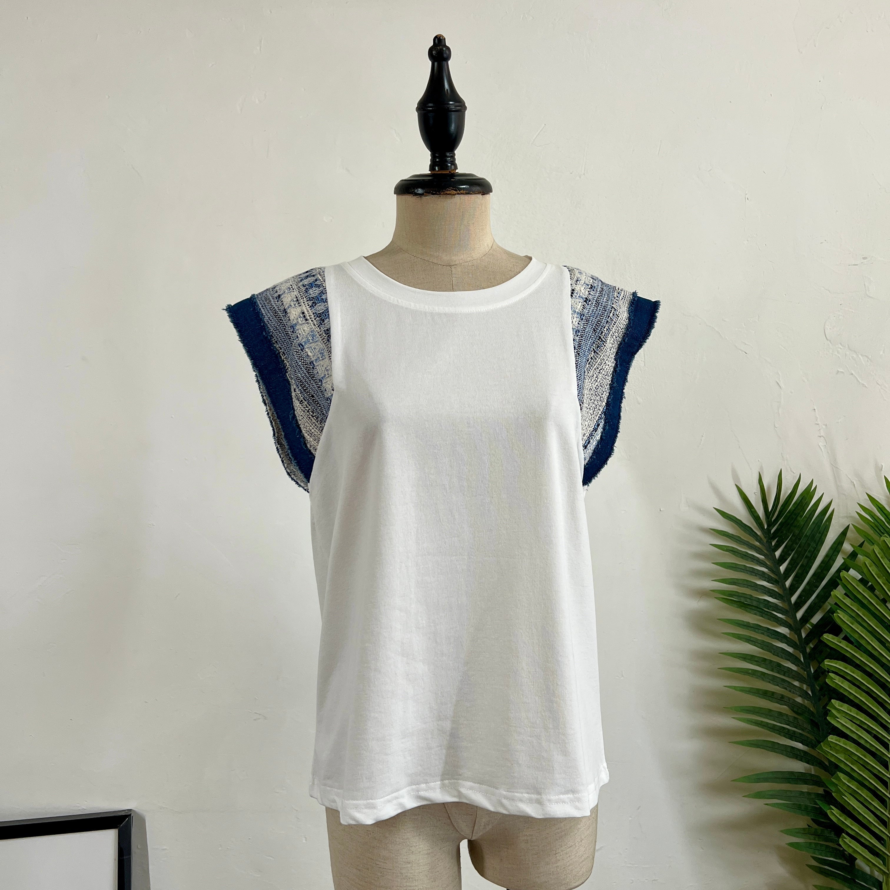 250356 - Round Neck Top