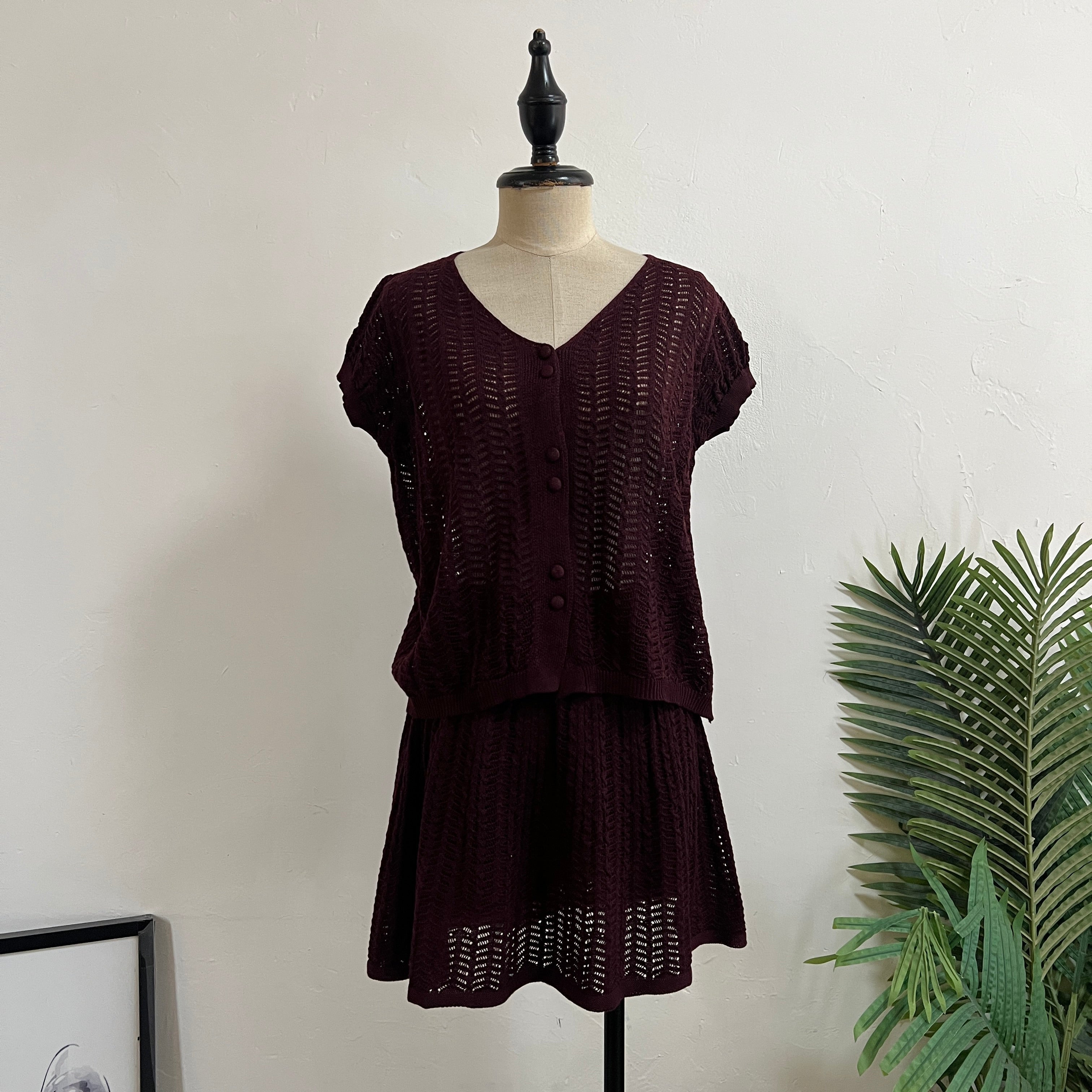250600 - Top + Skirt