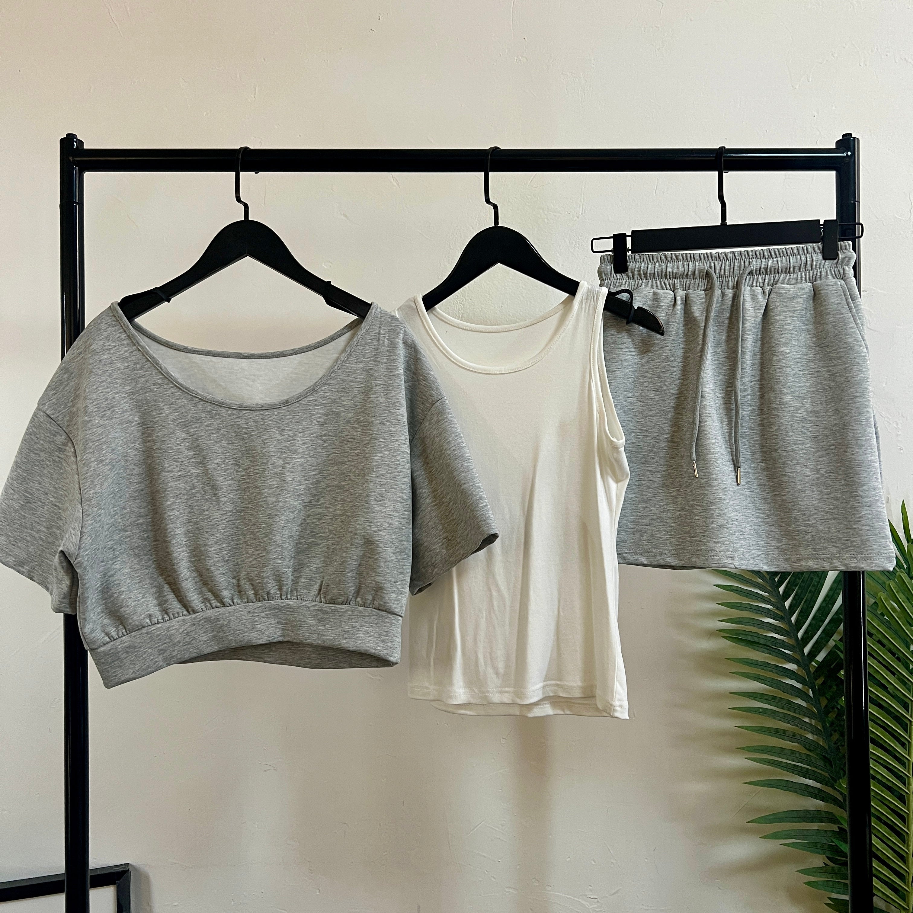 250212 - Top + Skirt Set (20% Off)