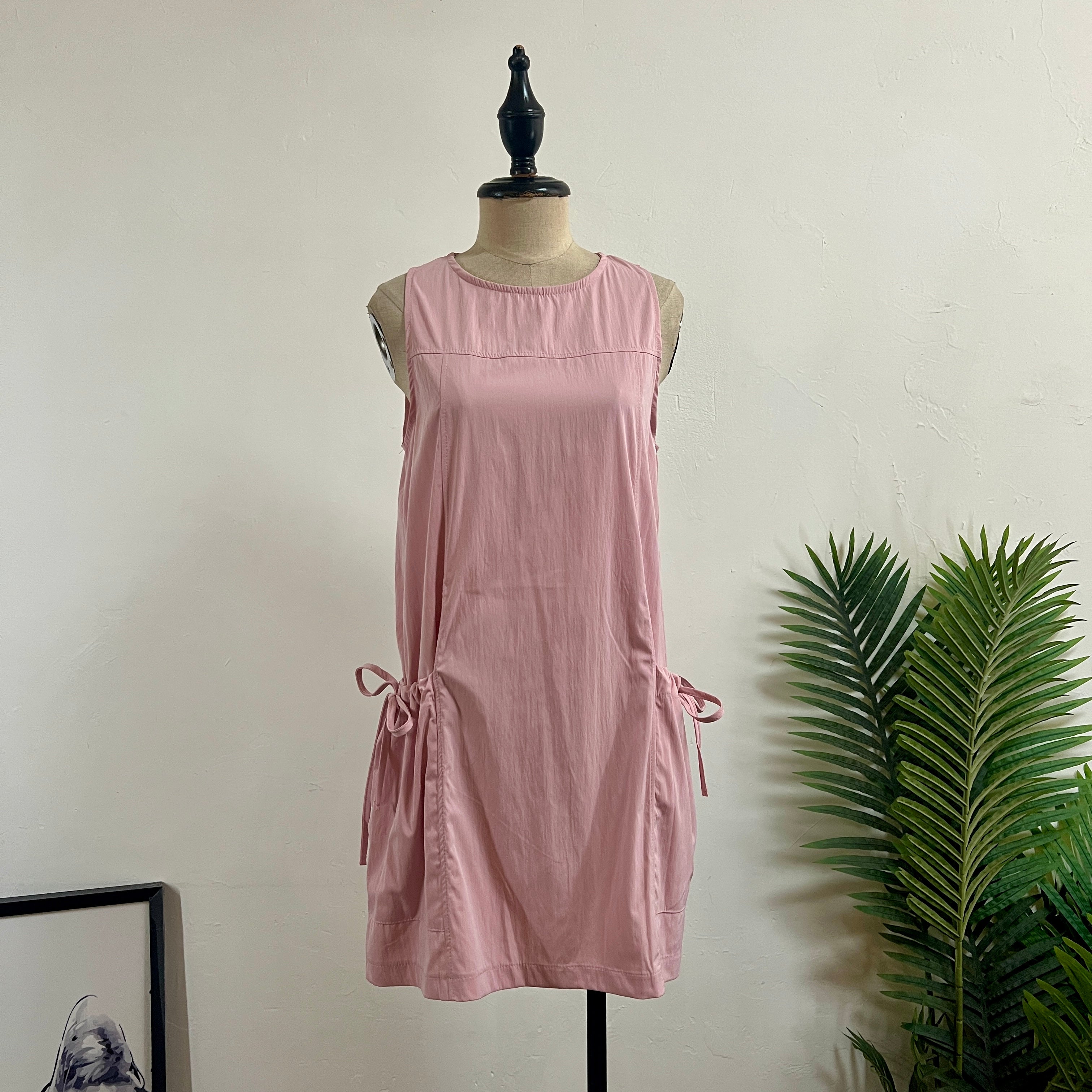 250254 - Two Pockets Dress (20% Off)