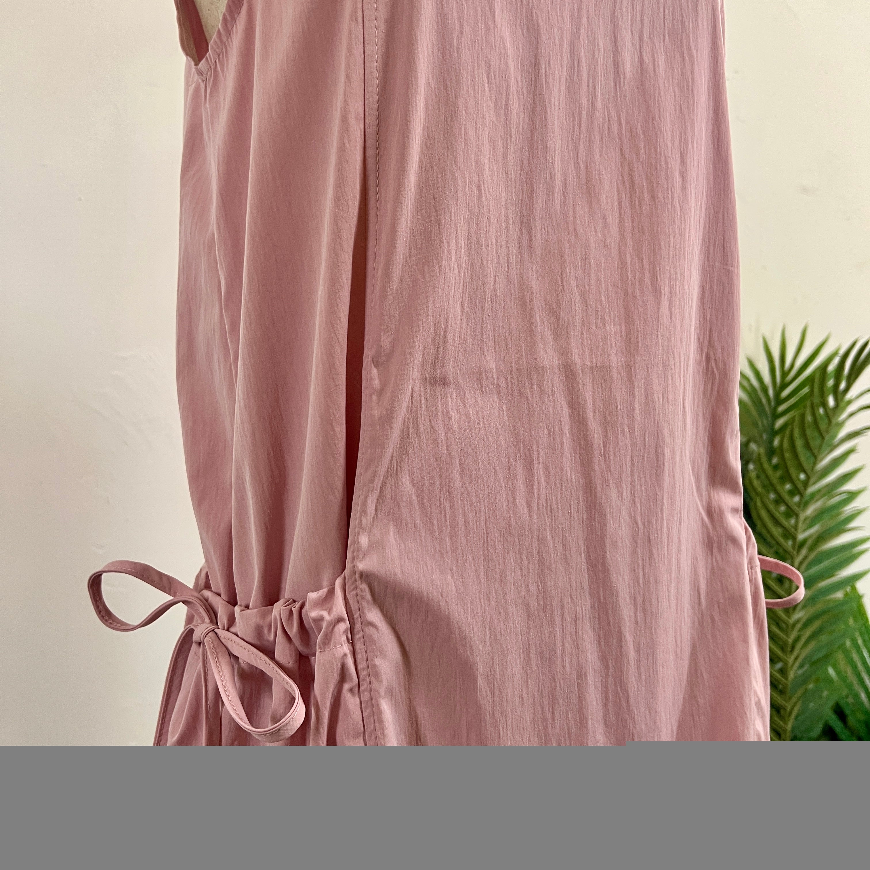 250254 - Two Pockets Dress (20% Off)