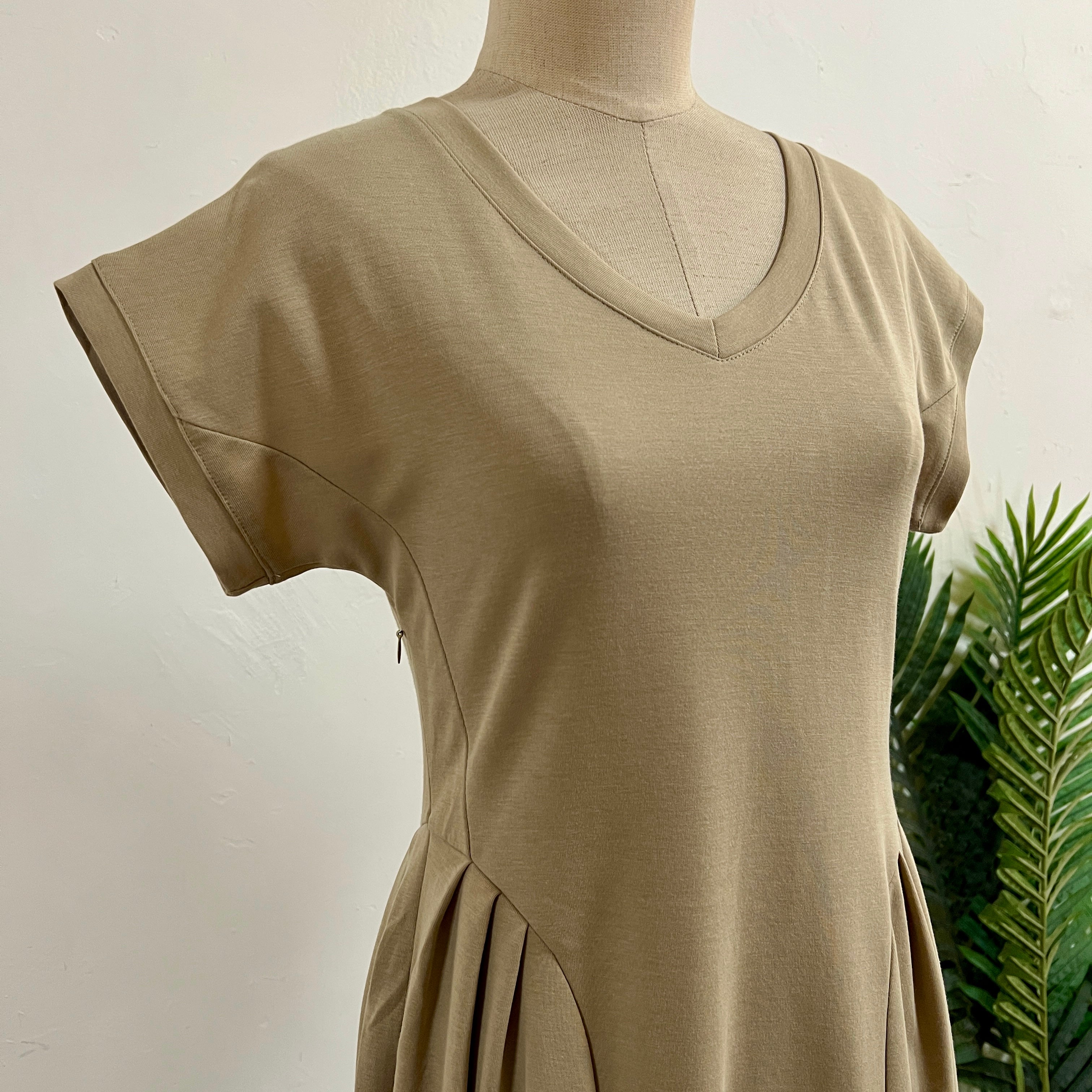 250272 - V Neck Dress (20% Off)