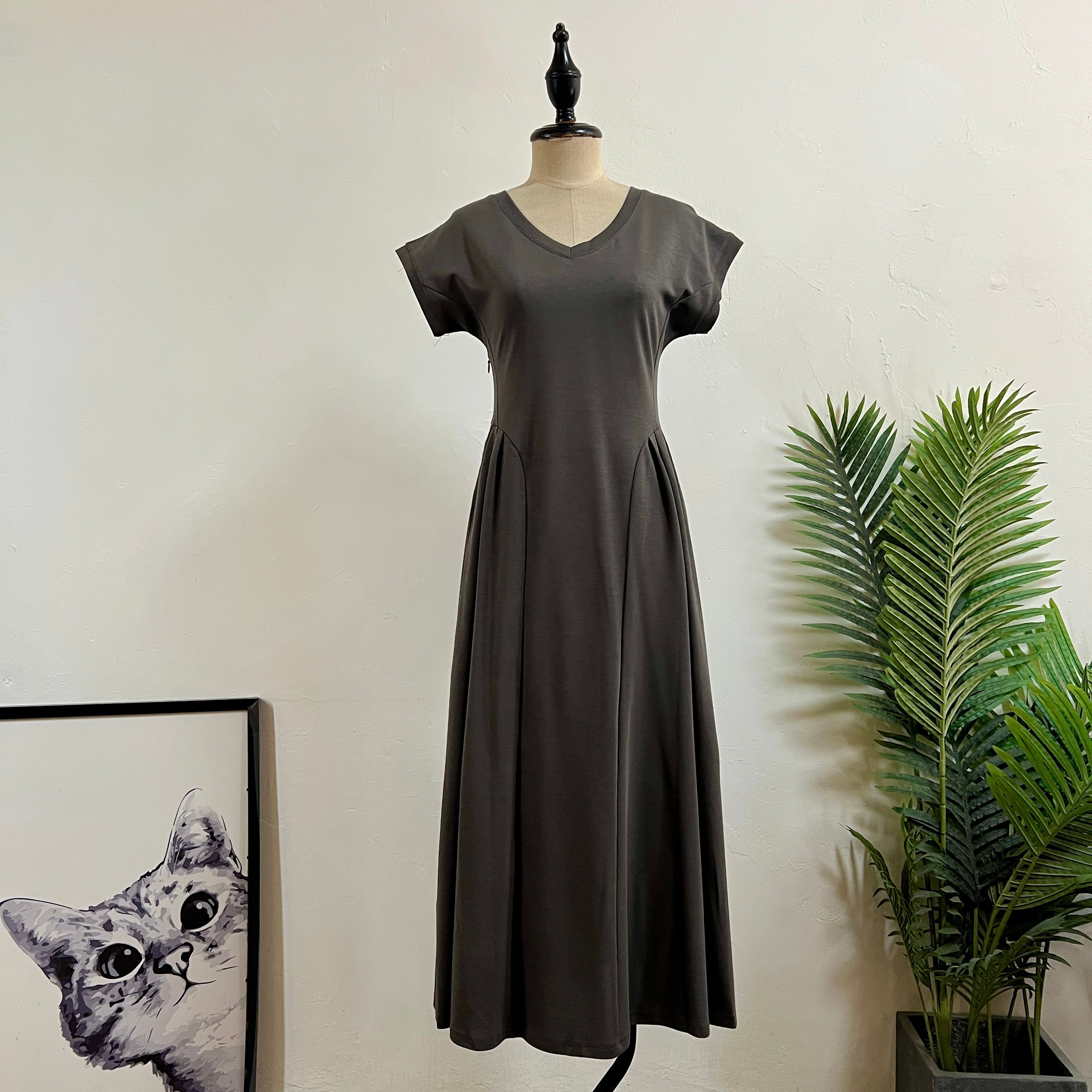 250272 - V Neck Dress (20% Off)