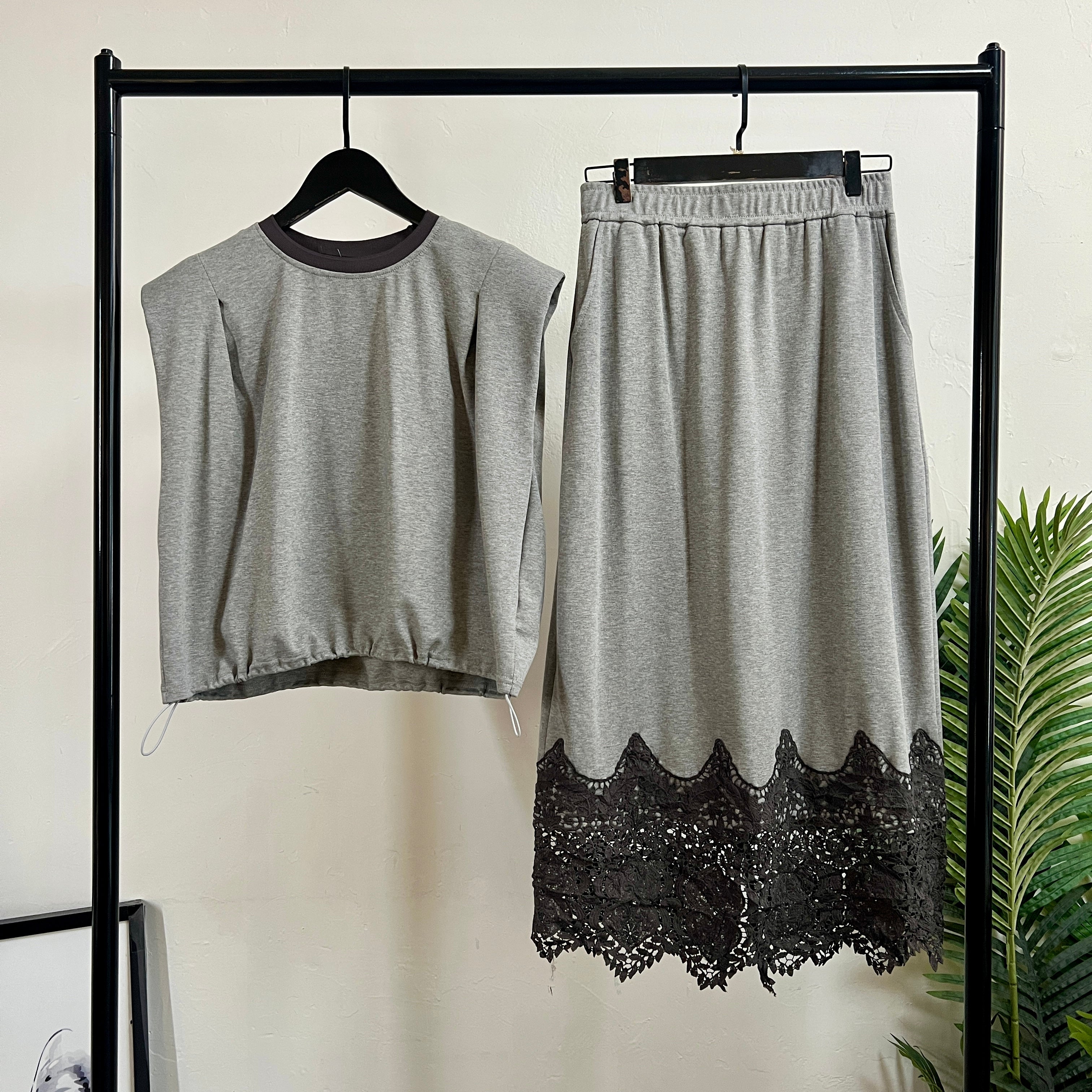 250332 - Top + Skirt (20% Off)
