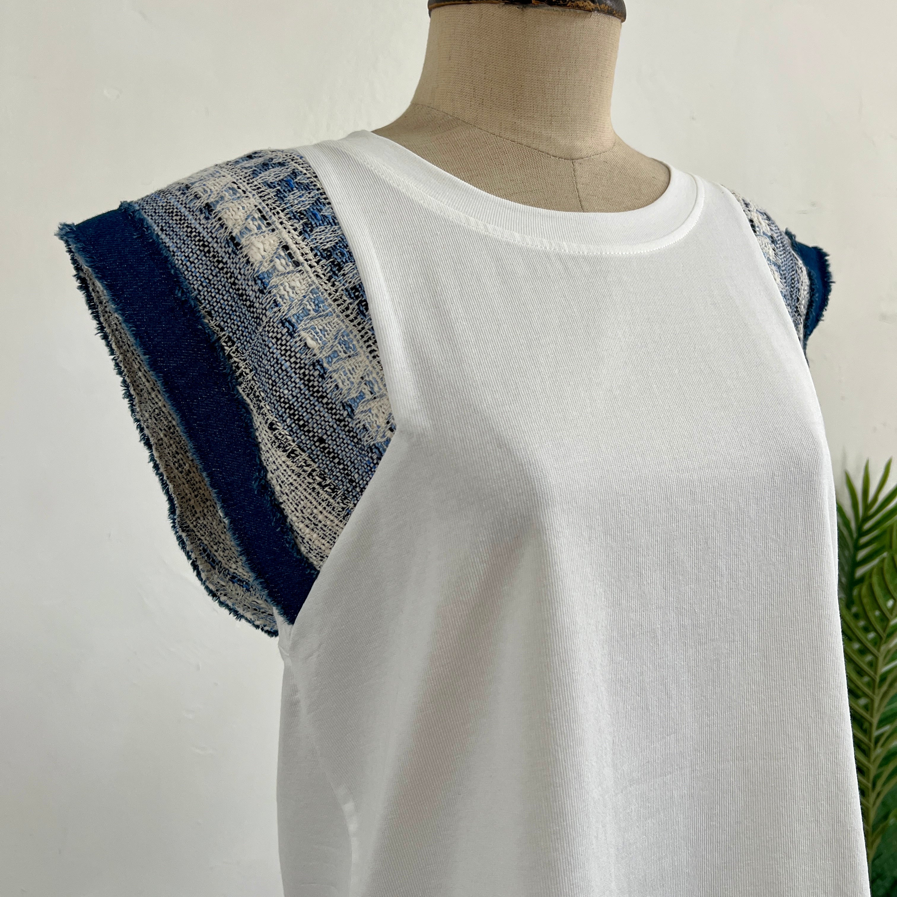250356 - Round Neck Top