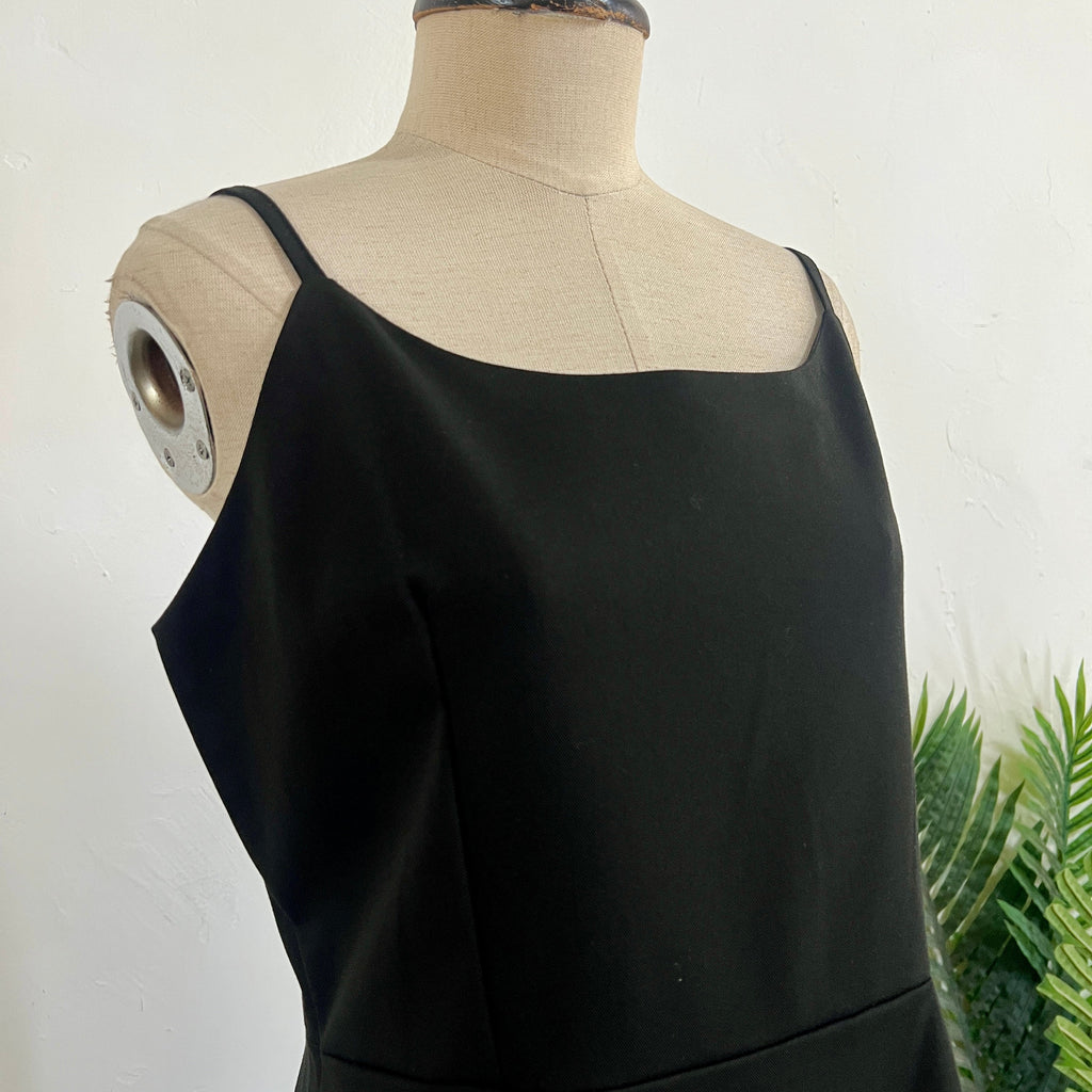 250353 - Slim Cut Dress