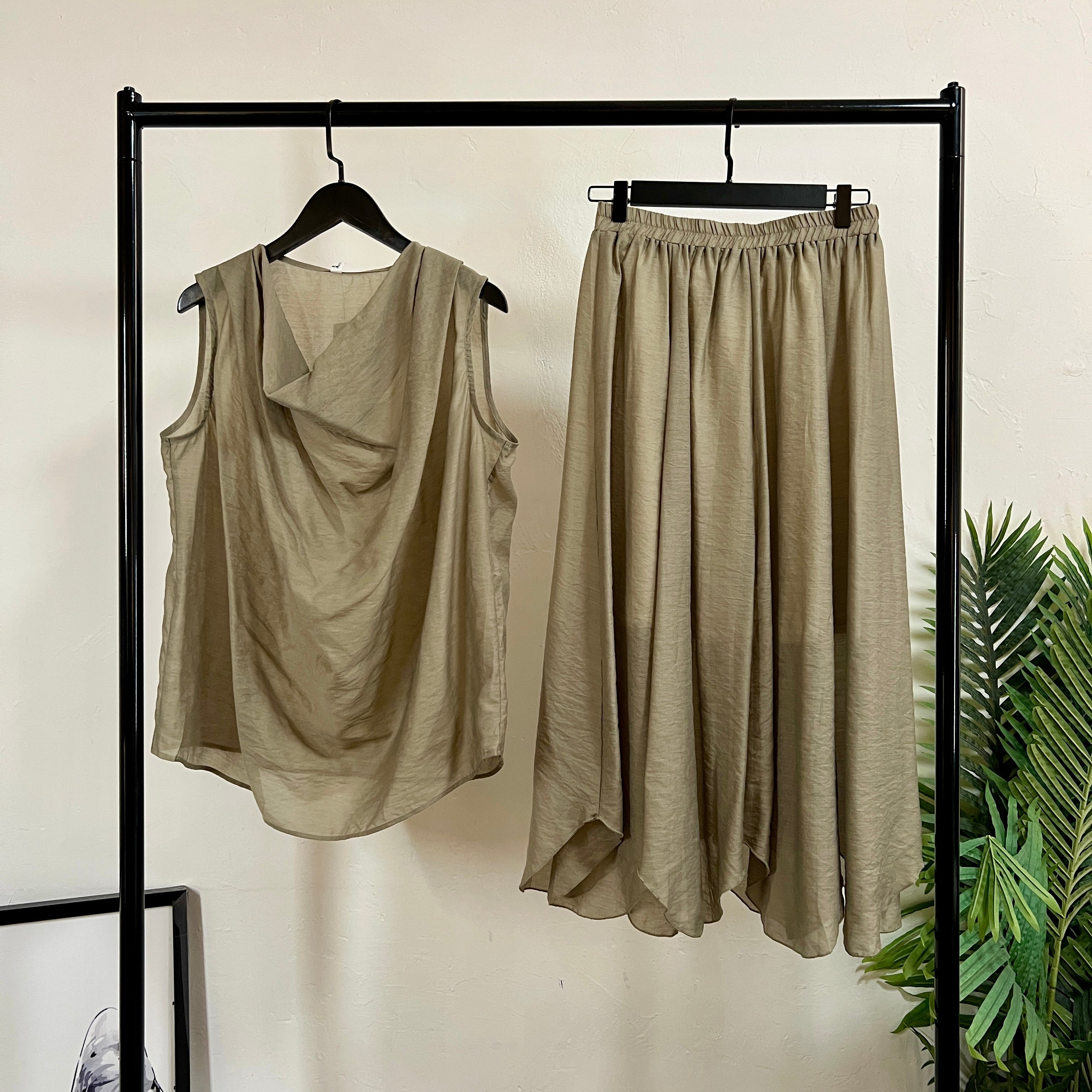 250435 - Top + Skirt (20% Off)