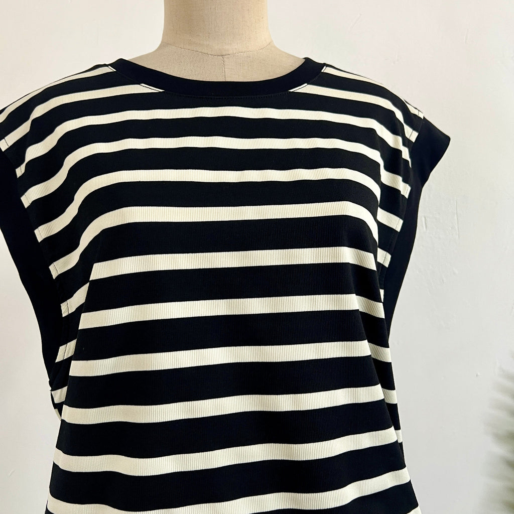 250460 - Top + Skirt