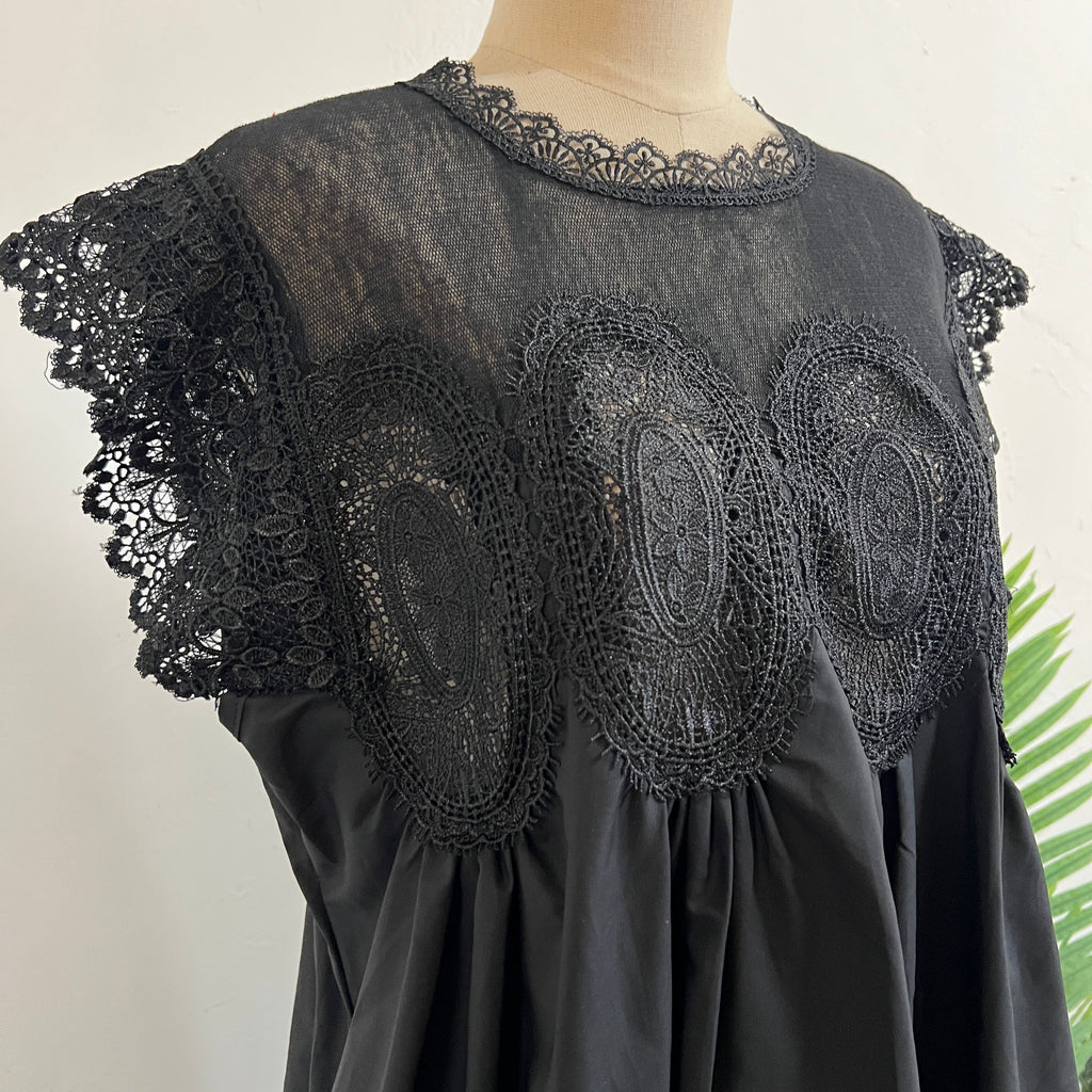 250543 - Lace Top