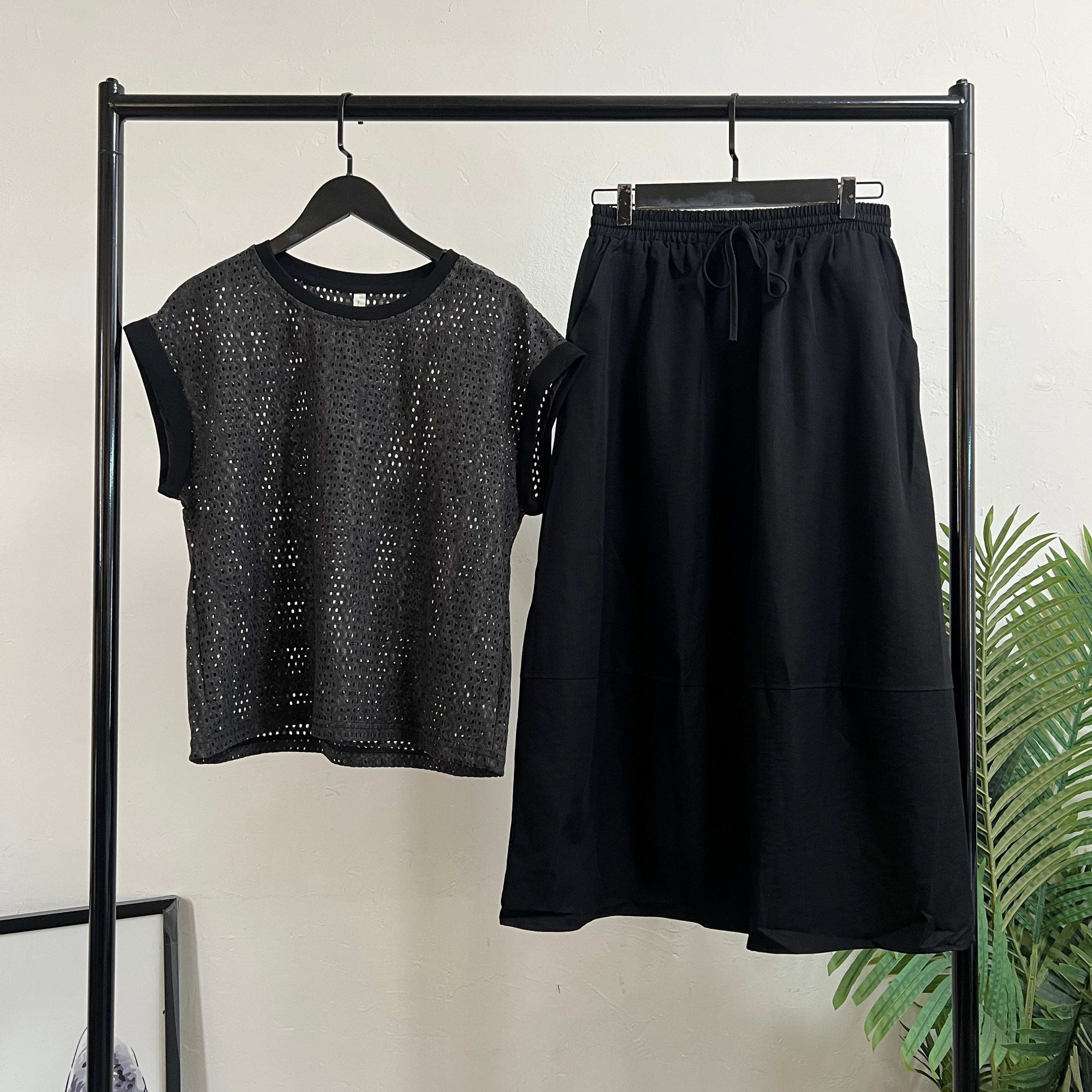 250595 - Top + Skirt