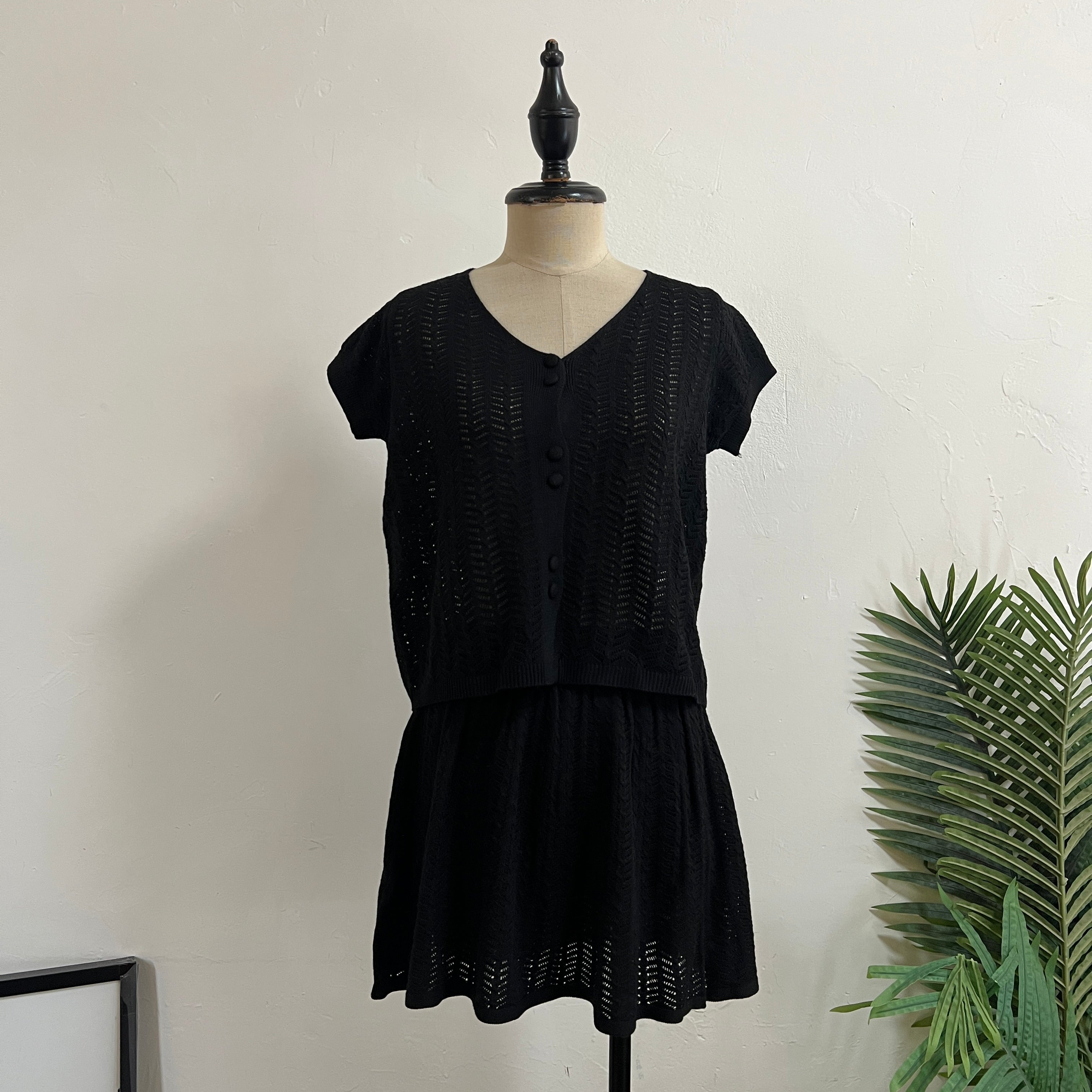 250600 - Top + Skirt