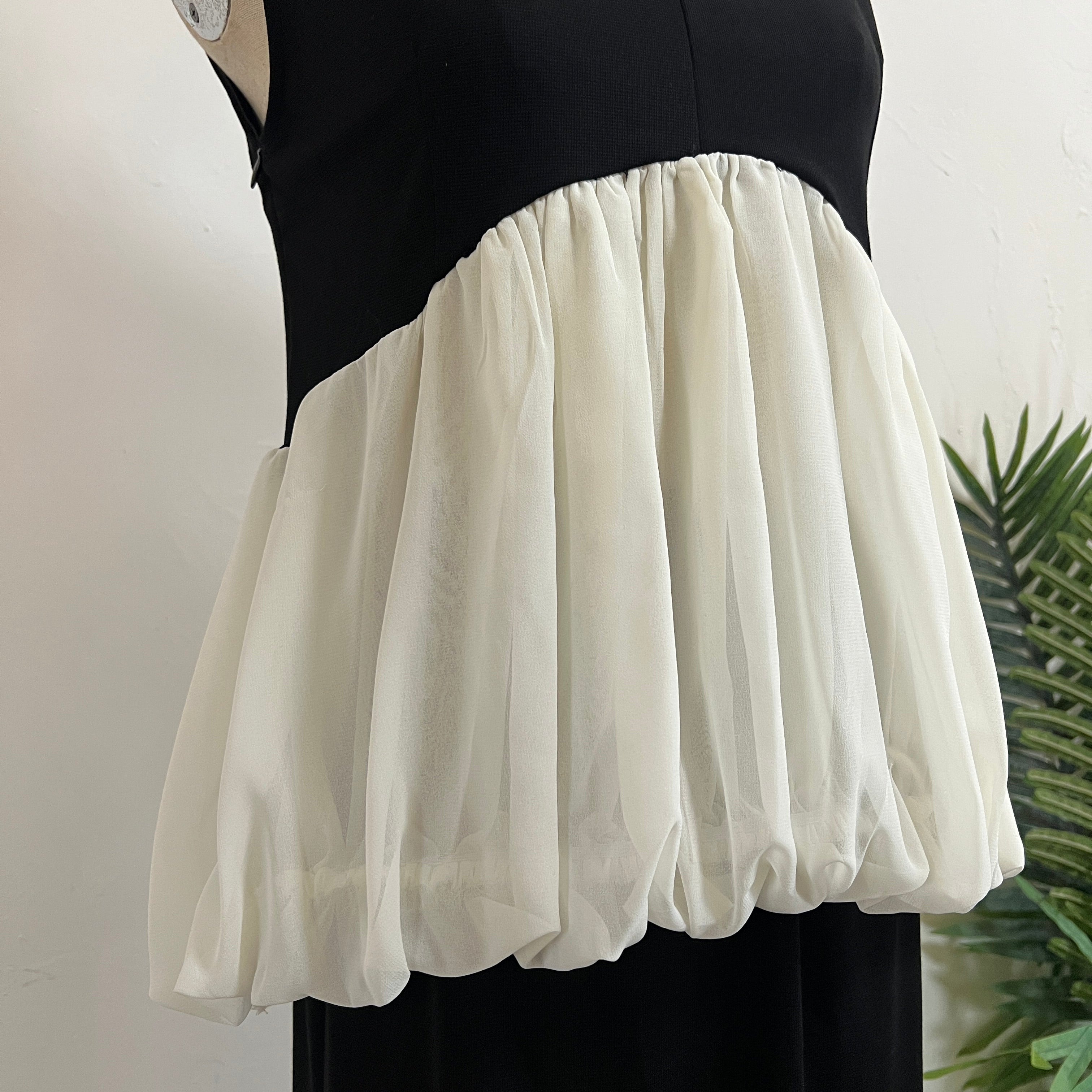 250593 - Top + Skirt